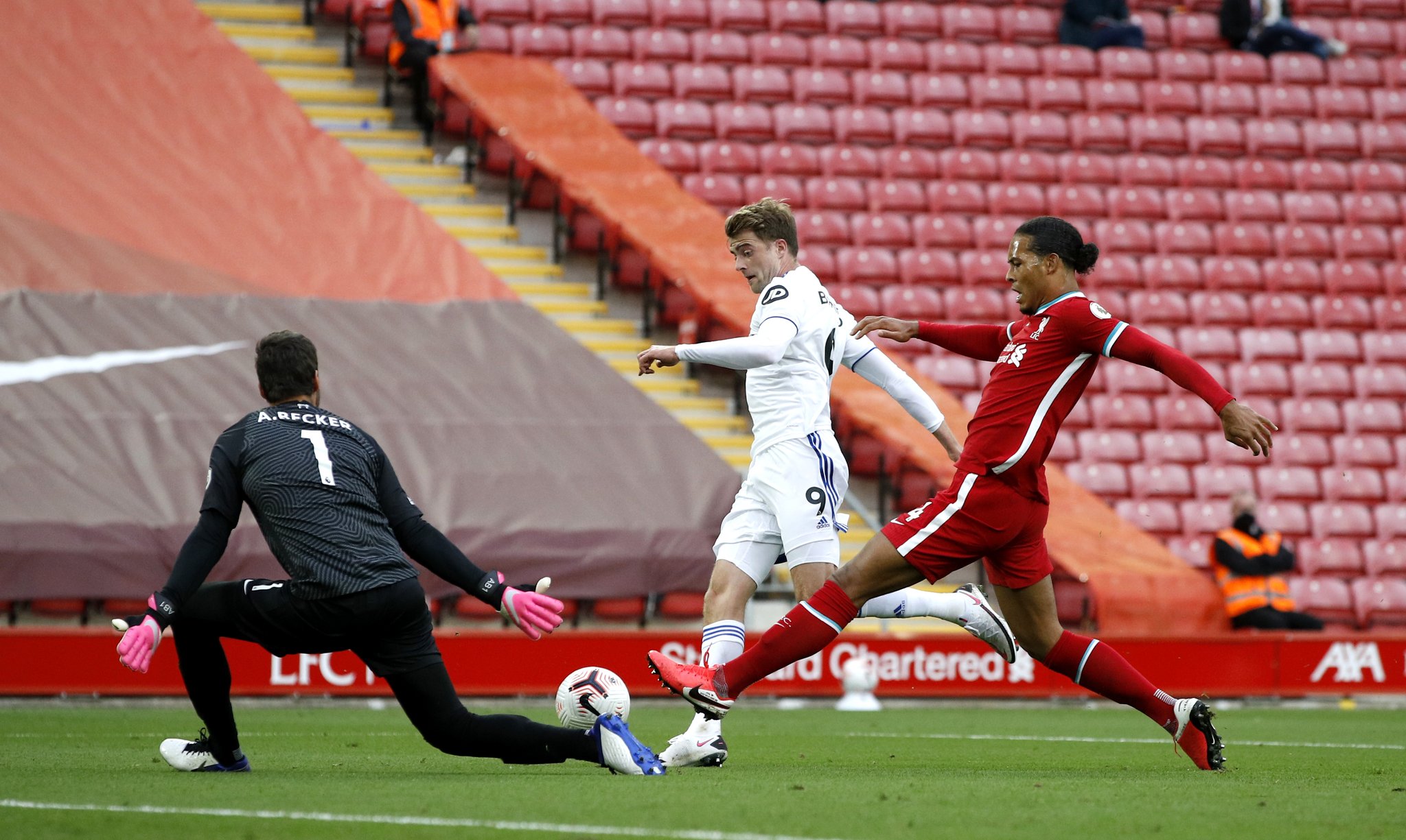 持续的爆炸 持续的爆炸